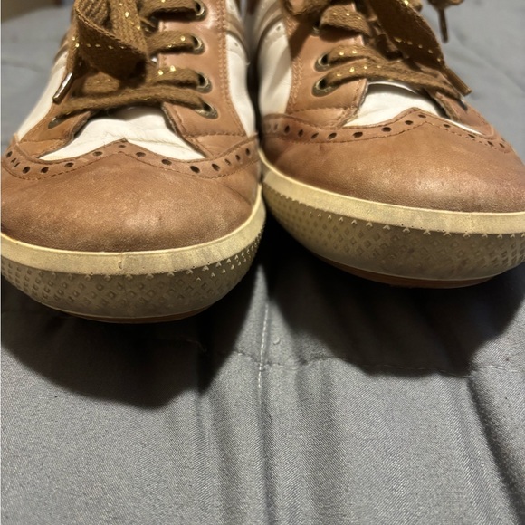 ECCO Women’s Classic Spikeless Wingtip Brown and White Golf Shoes Size 8 - Picture 2 of 8